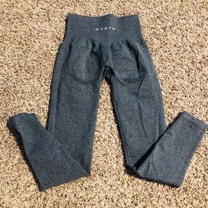NVGTN size small seamless leggings